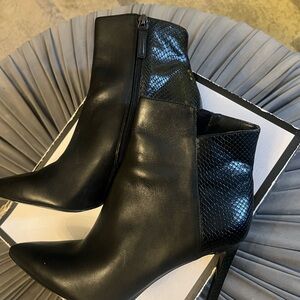Nine West Black Textured Ankle Booties